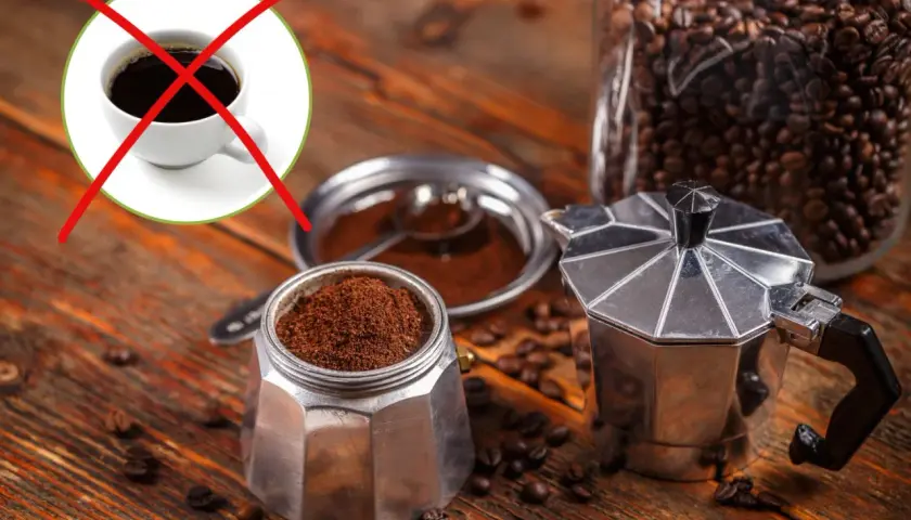 Caffè macinato pronto per la moka. Scopri quanto caffè mettere nella moka per un espresso perfetto.