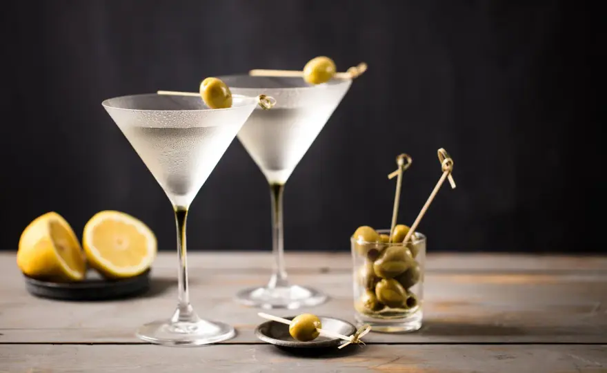 Dry Martini IBA: La ricetta perfetta che non sbagli più
