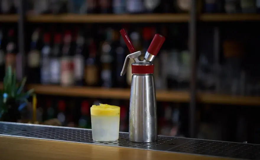Spuma perfetta nel cocktail - Tecniche e segreti