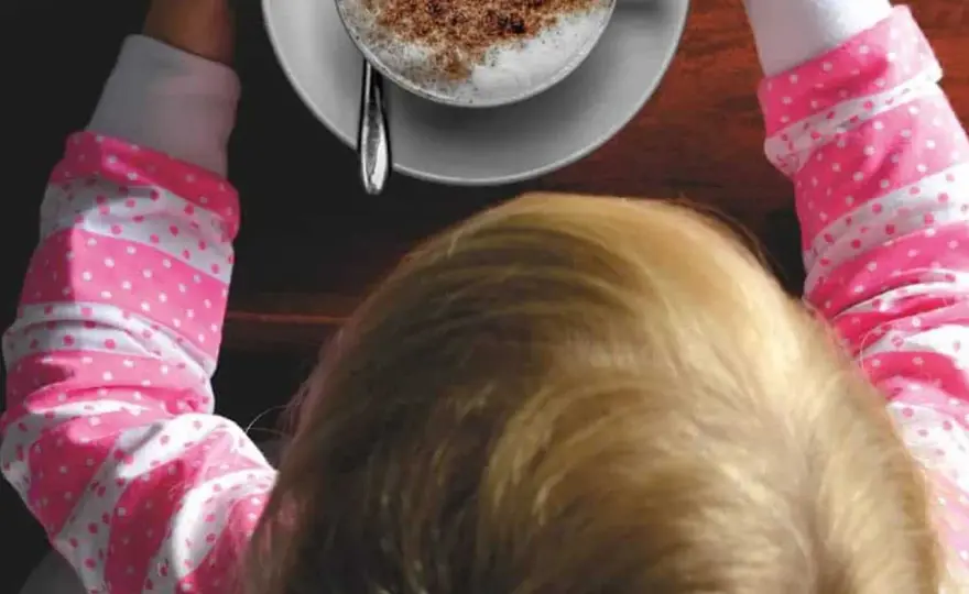 Decaffeinato ai bambini - È sicuro o solo un'abitudine?