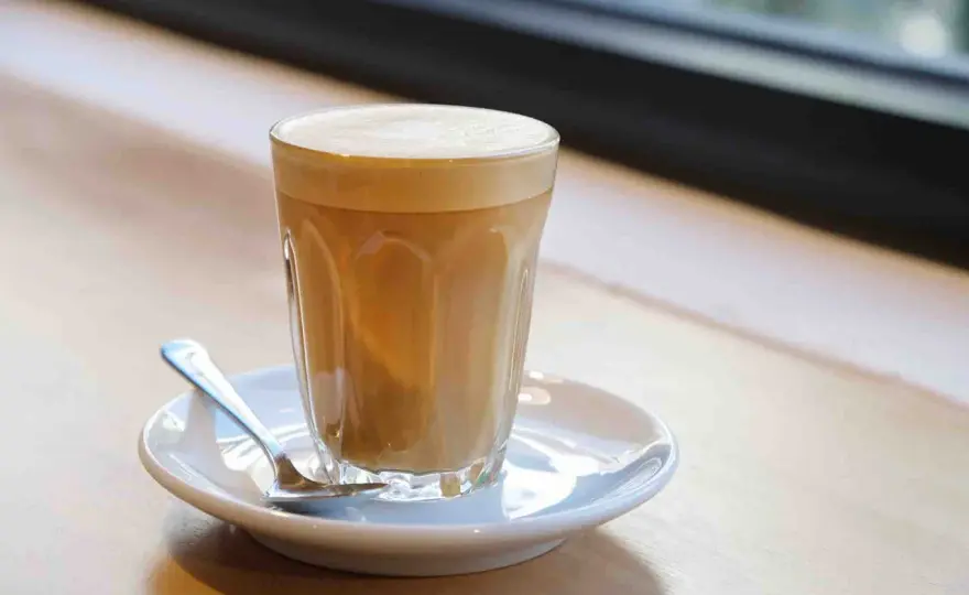 Caffelatte perfetto - Dosi, tecnica ed errori da evitare