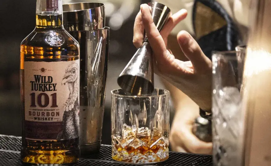 Drink al Bourbon Perfetti - Guida Completa per Ogni Occasione
